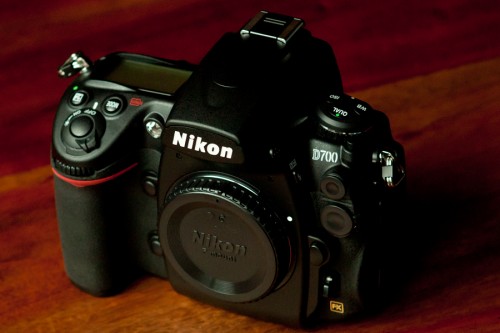 nikon_d700_01_miko.jpg