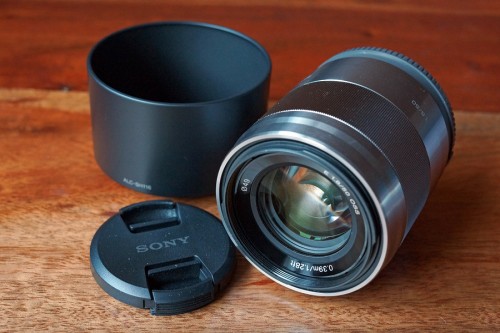 sony_sel50f18_03_miko sony_sel50f18_03_miko